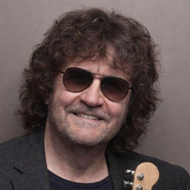 Paul Peachey as Jeff Lynne - ELO DuoDeluxe